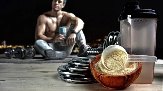 Muscle Gain Tips - Is Strength Training and Protein Powder Indispensable?
